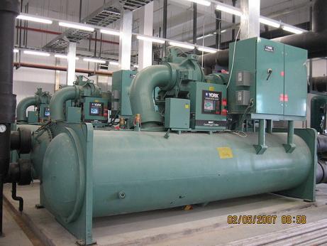 回收約克冷水機組